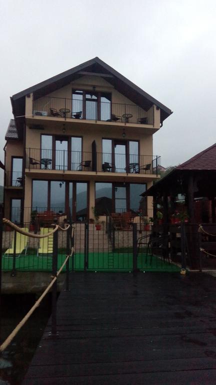 Vila Golful Dunarii Dubova Luaran gambar
