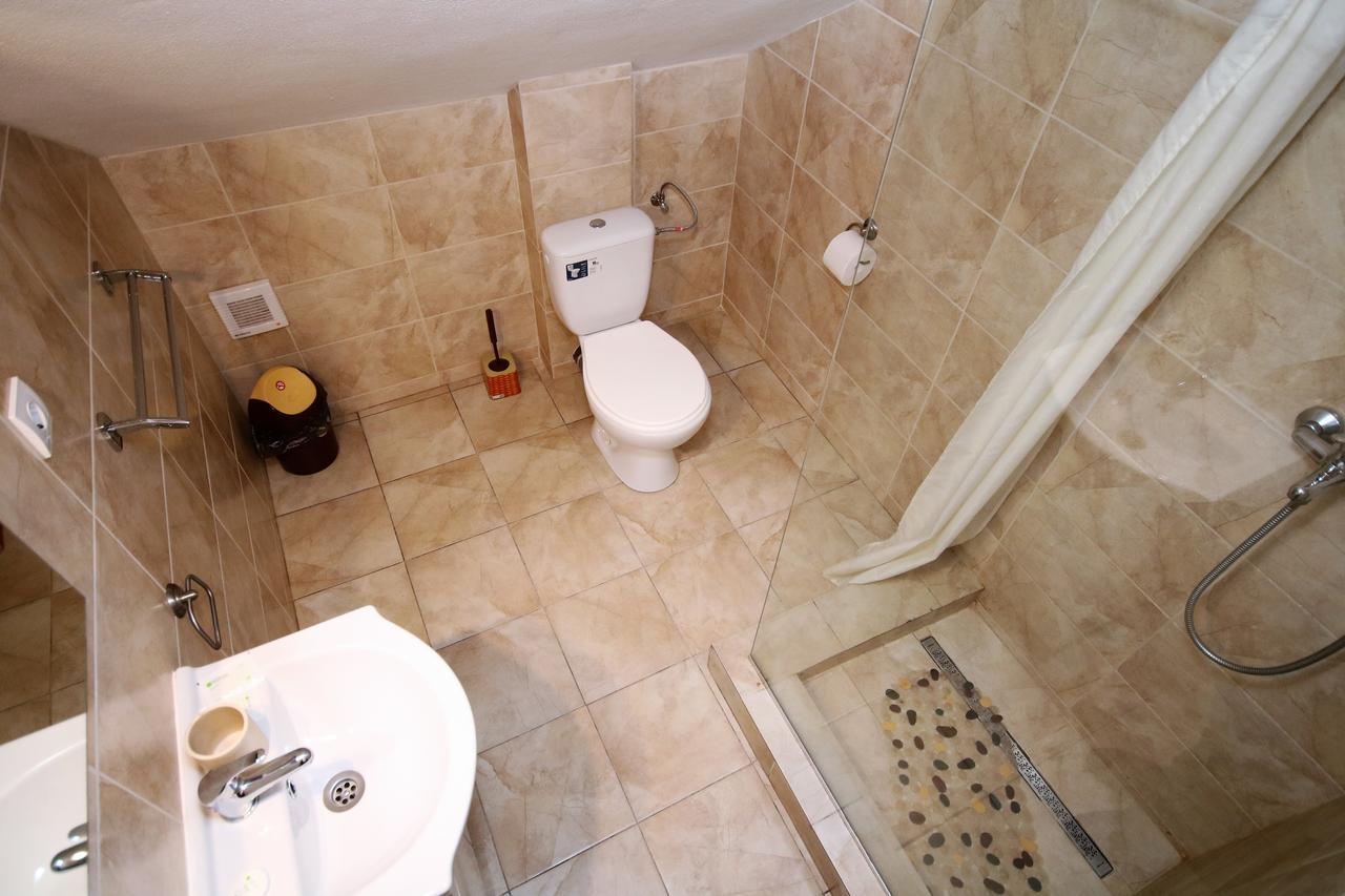 Vila Golful Dunarii Dubova Luaran gambar